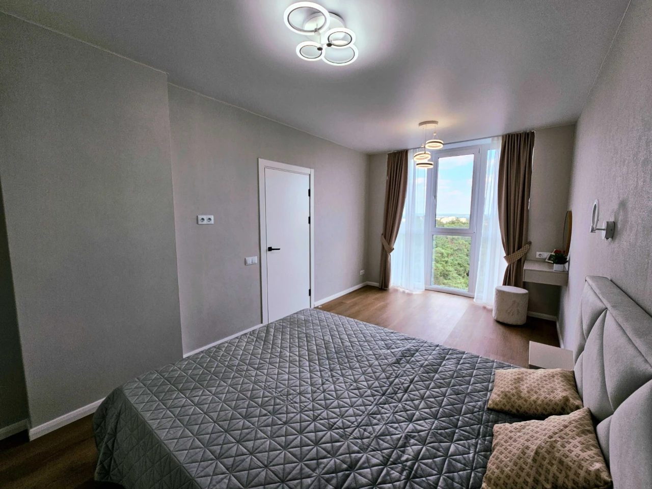 Spacious and Cozy Apartment for Sale