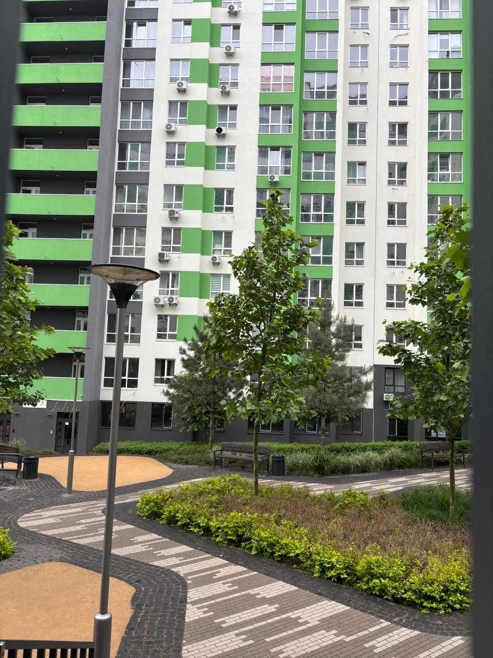 Studio apartment with new renovation in residential complex "City Park"