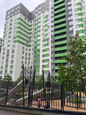 Studio apartment with new renovation in residential complex "City Park"