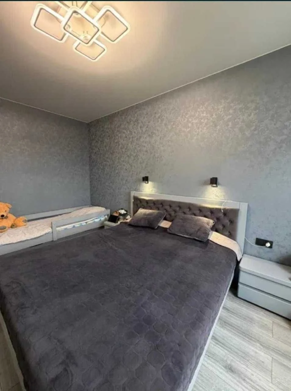 Studio apartment with new renovation in residential complex "City Park"