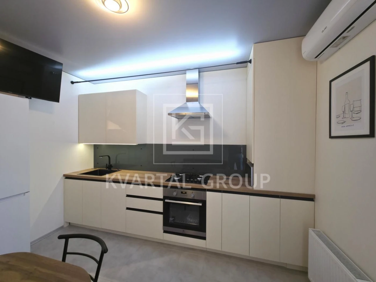 Продам 1-к кв. 42м2 з новим РЕМОНТОМ в ЖК Синергія-Сіті!