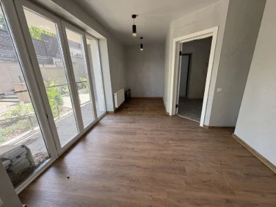 2-room apartment with partial renovation! 2 terraces! Minimum paperwork! All state documents.