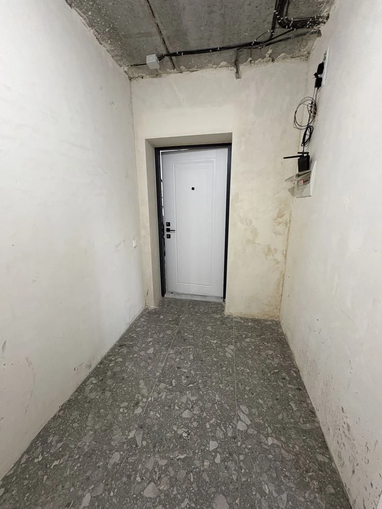 2-room apartment with partial renovation! 2 terraces! Minimum paperwork! All state documents.