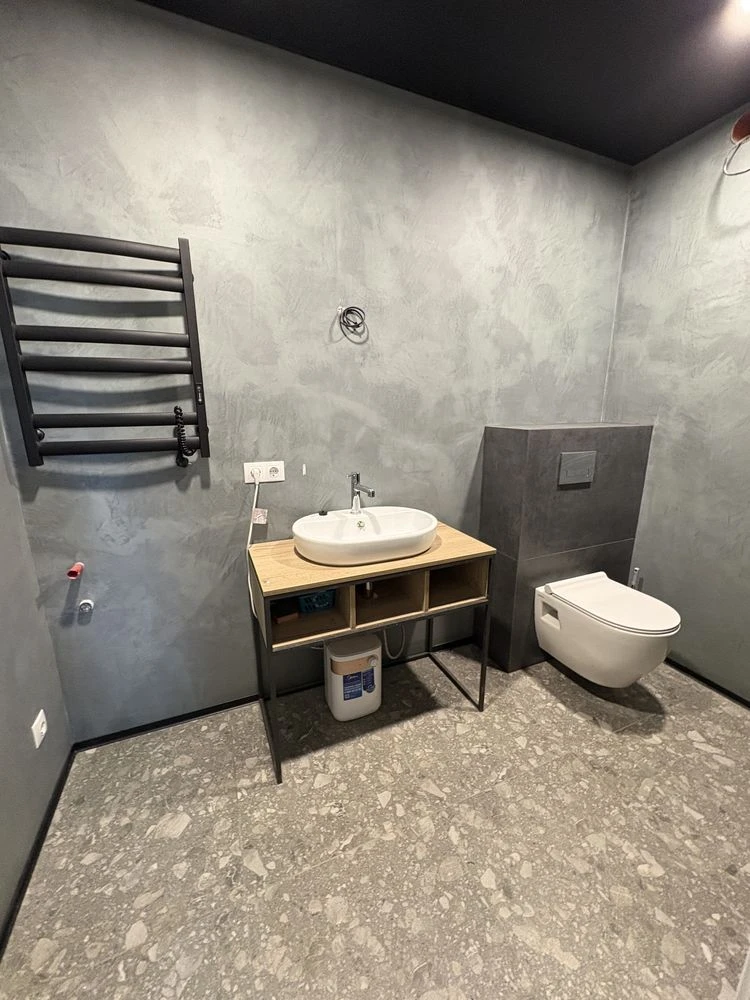 2-room apartment with partial renovation! 2 terraces! Minimum paperwork! All state documents.
