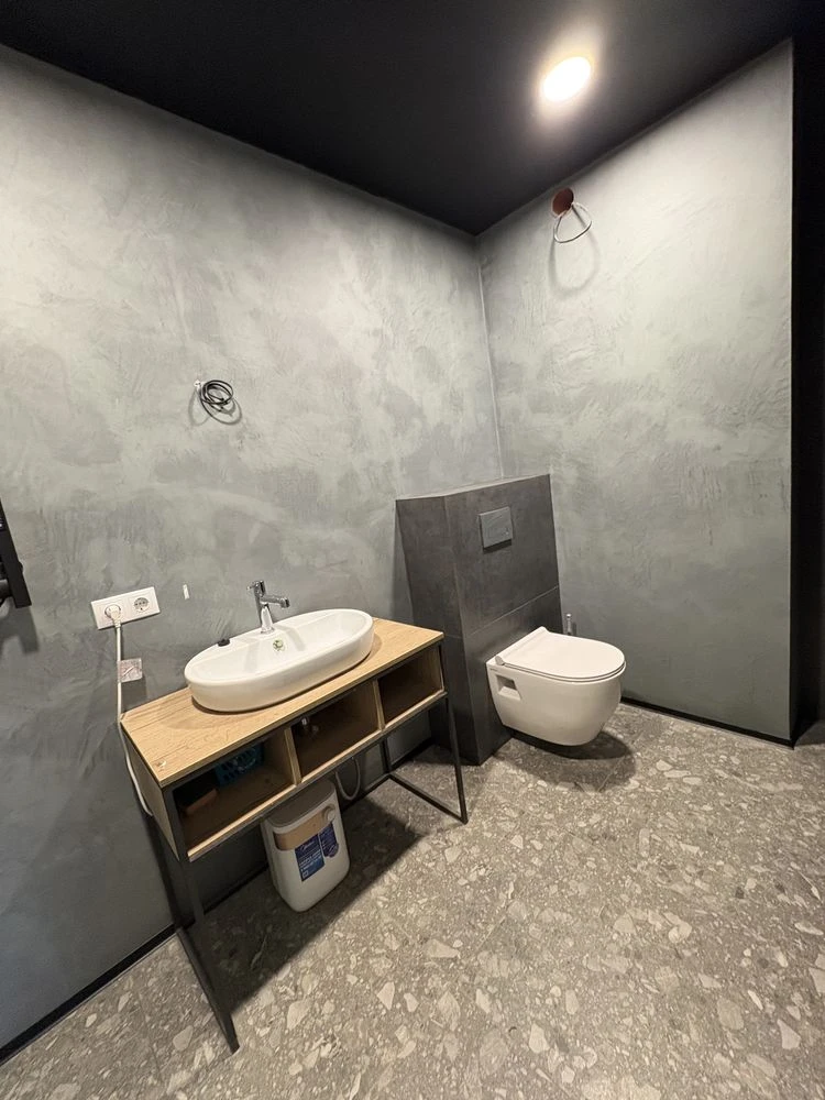 2-room apartment with partial renovation! 2 terraces! Minimum paperwork! All state documents.