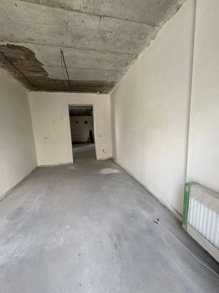 2-room apartment with partial renovation! 2 terraces! Minimum paperwork! All state documents.