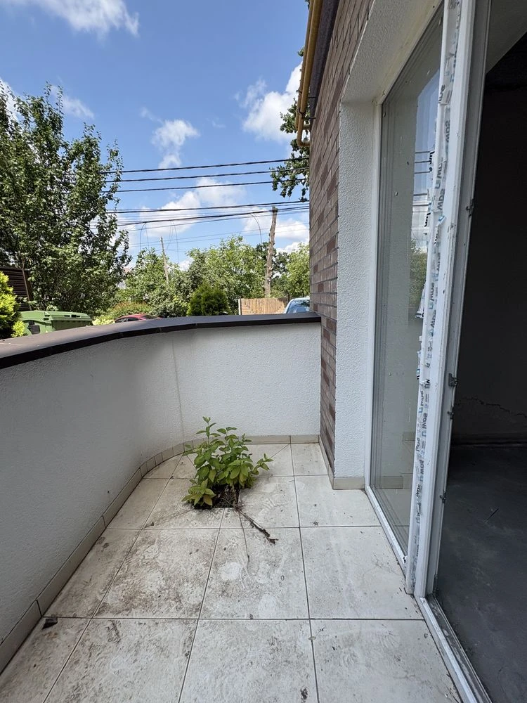 2-room apartment with partial renovation! 2 terraces! Minimum paperwork! All state documents.