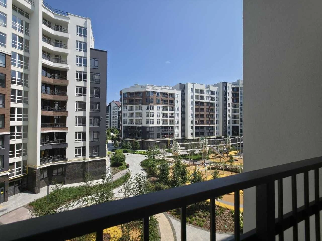 New 1-bedroom apartment with renovation and furniture in the "Synergy City" residential complex