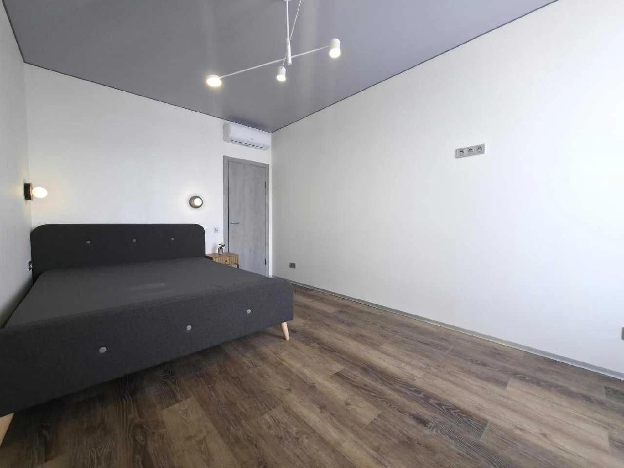 New 1-bedroom apartment with renovation and furniture in the "Synergy City" residential complex