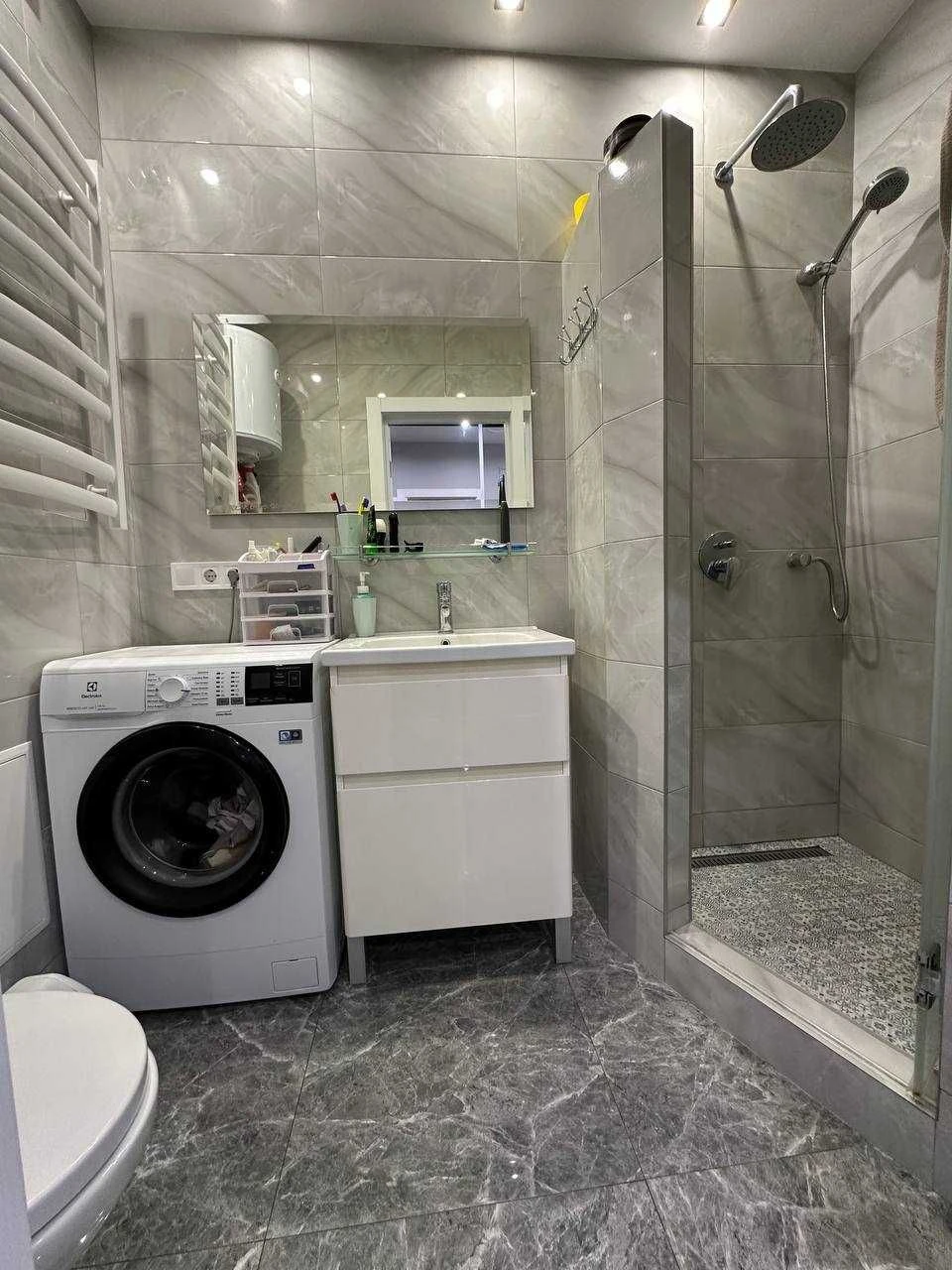 Ready smart apartment! Renovation, furniture, appliances – Green Side Residence