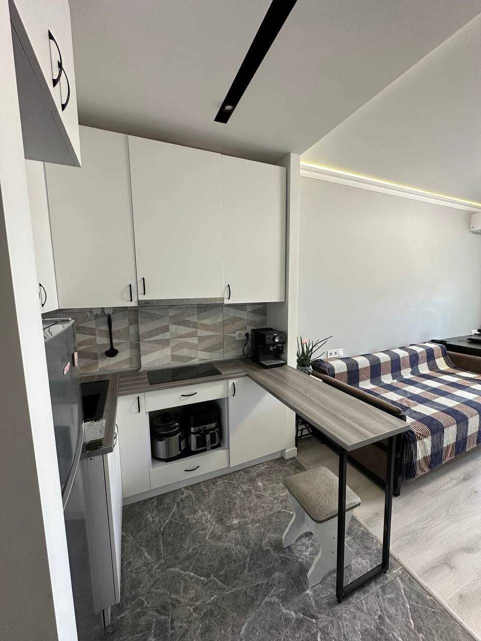 Ready smart apartment! Renovation, furniture, appliances – Green Side Residence