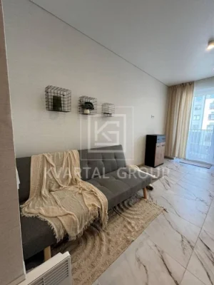 Ready 1-bedroom apartment with renovation, middle floor. No buyer's fee!