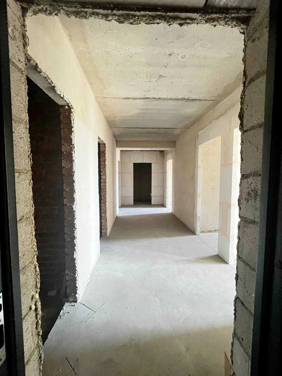 Sale or exchange for a car: 3-room apartment, 104 sq.m.