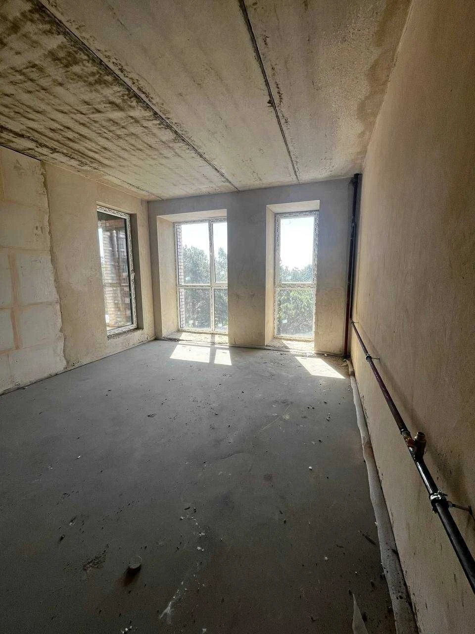 Sale or exchange for a car: 3-room apartment, 104 sq.m.