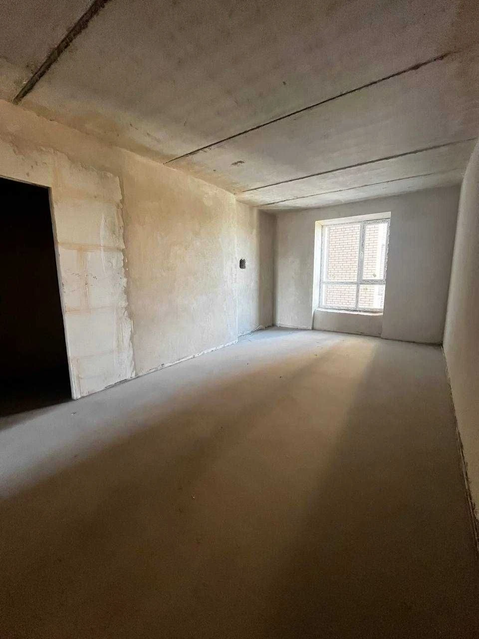 Sale or exchange for a car: 3-room apartment, 104 sq.m.