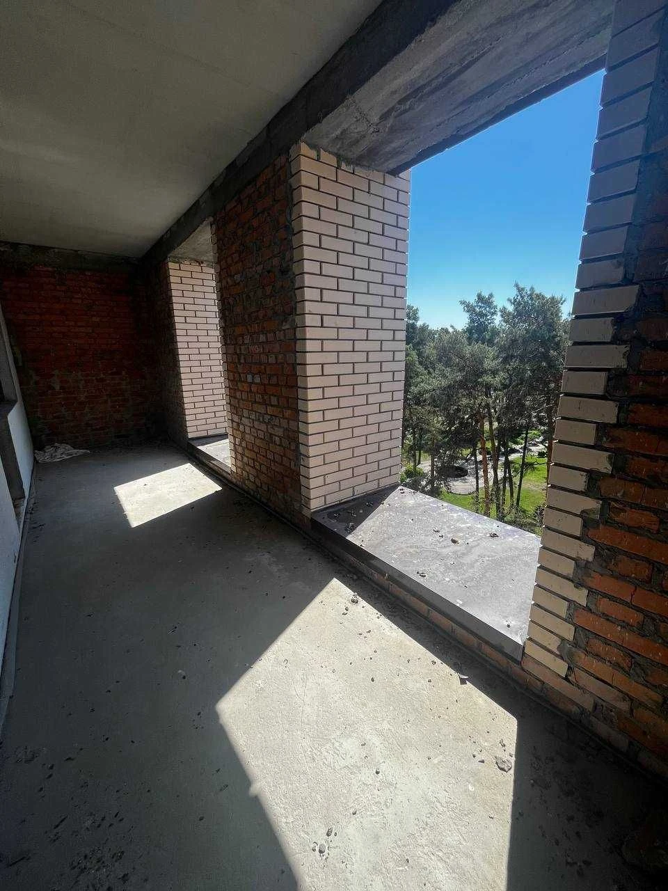 Sale or exchange for a car: 3-room apartment, 104 sq.m.