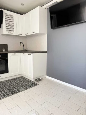 3-bedroom apartment for sale with designer renovation in the city center