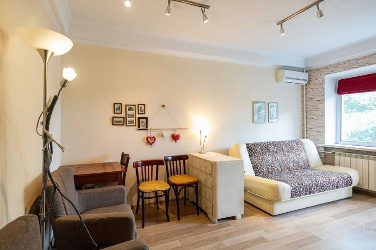 Without %. 1-room apartment for sale Beloruska 15B