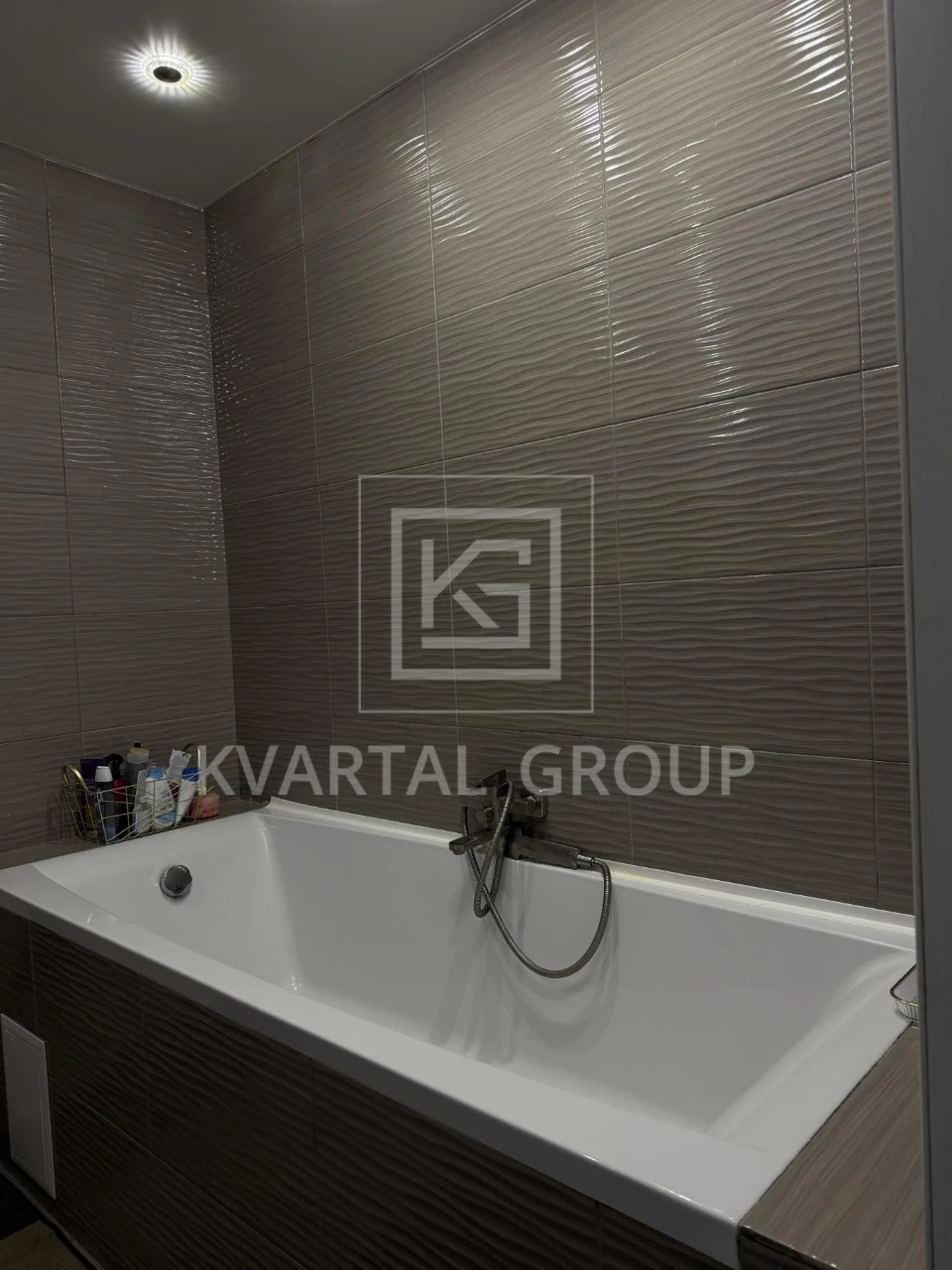 For Sale: Modern 2-bedroom apartment in Irpin! LAND! Minimum
