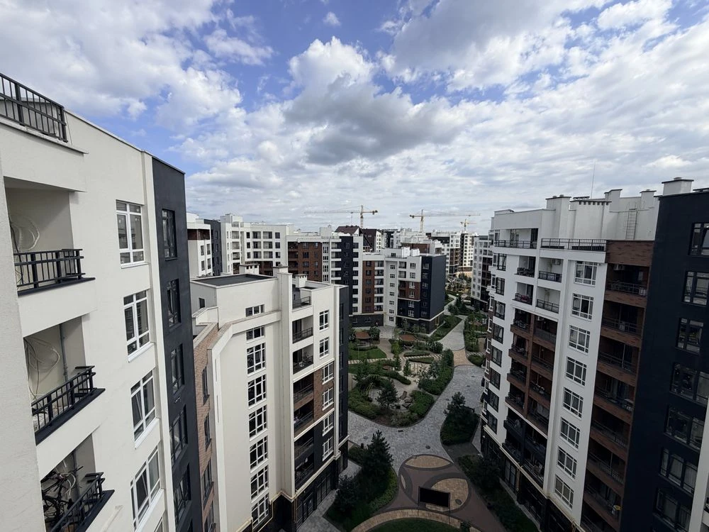 Sale of a two-level apartment in ЖК Синергия Сити