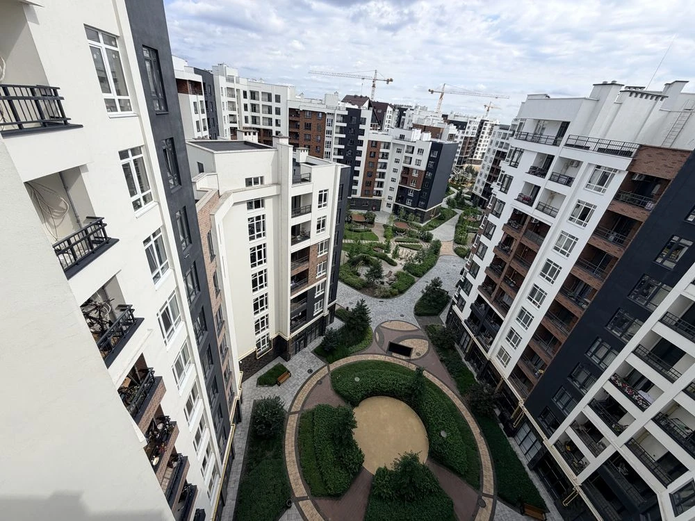 Sale of a two-level apartment in ЖК Синергия Сити