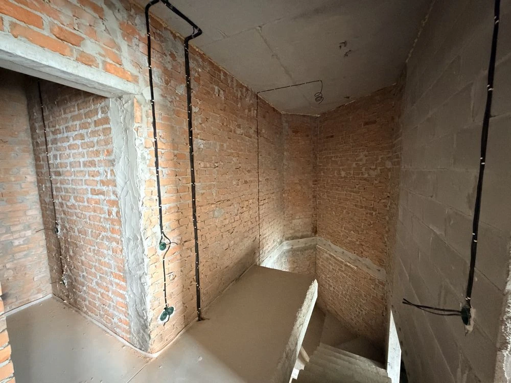 Sale of a two-level apartment in ЖК Синергия Сити