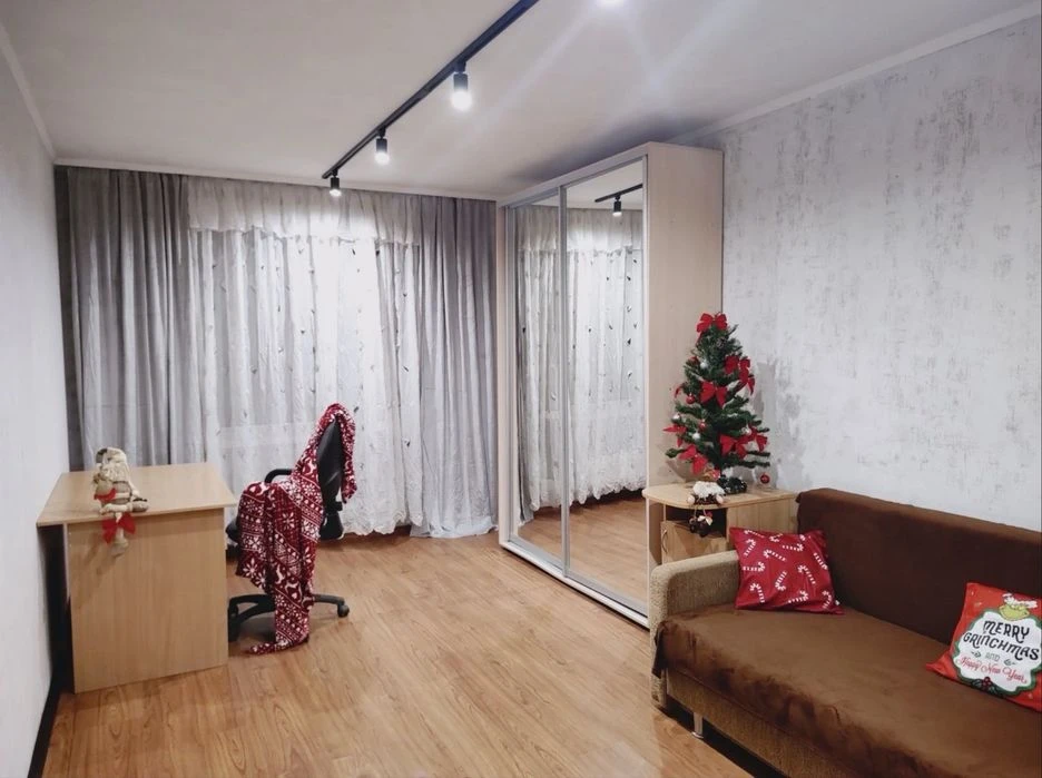 Selling 3-bedroom apartment, 1/12, Alekseyevka, Pobedy metro station. Certificate.