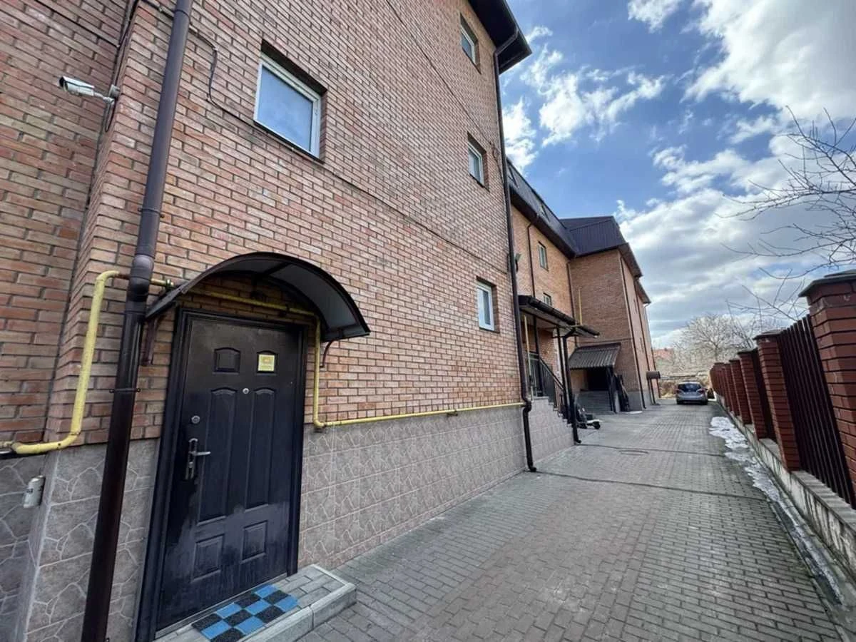 One-Bedroom Apartment, Irpin