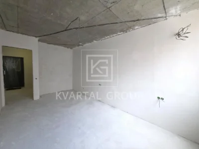 Продается 1-комнатная квартира 41 м2 с косметическим ремонтом в ЖК Скай.