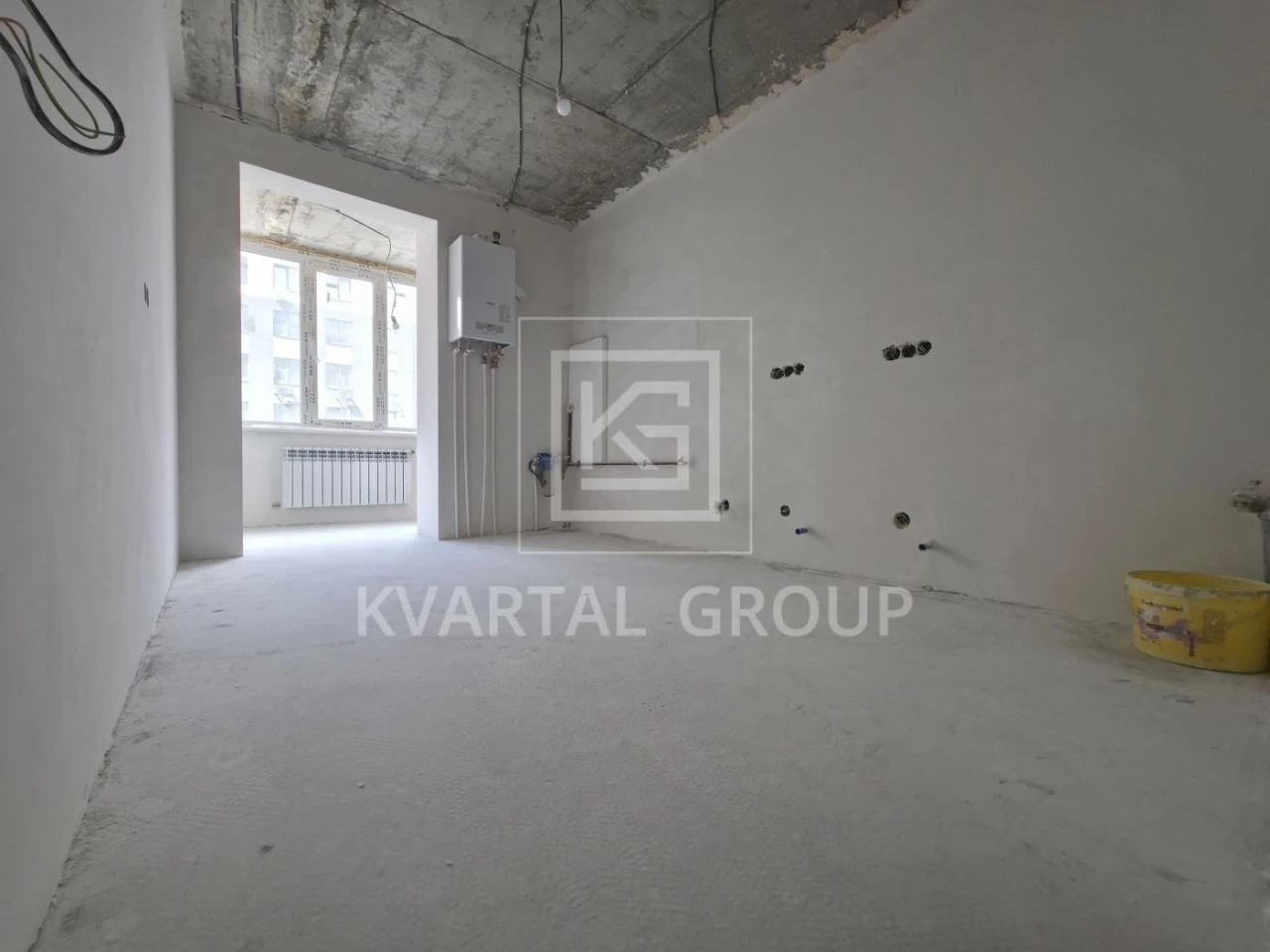 Продается 1-комнатная квартира 41 м2 с косметическим ремонтом в ЖК Скай.