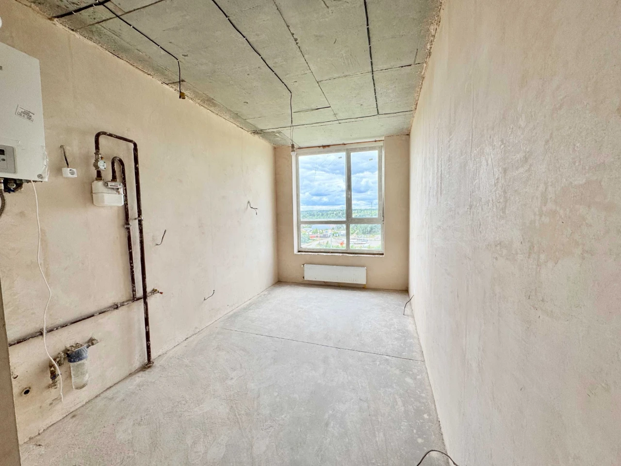 Apartment in Synerhiya 3+: Partial renovation, with a boiler!