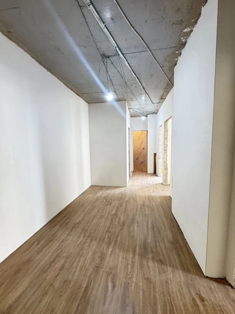 TWO-ROOM APARTMENT WITH PARTIAL RENOVATION! Certificate/Voucher!