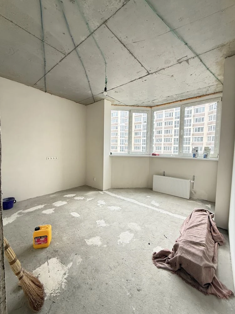 TWO-ROOM APARTMENT WITH PARTIAL RENOVATION! Certificate/Voucher!