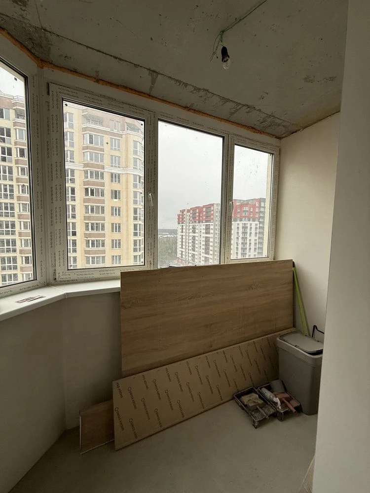 TWO-ROOM APARTMENT WITH PARTIAL RENOVATION! Certificate/Voucher!