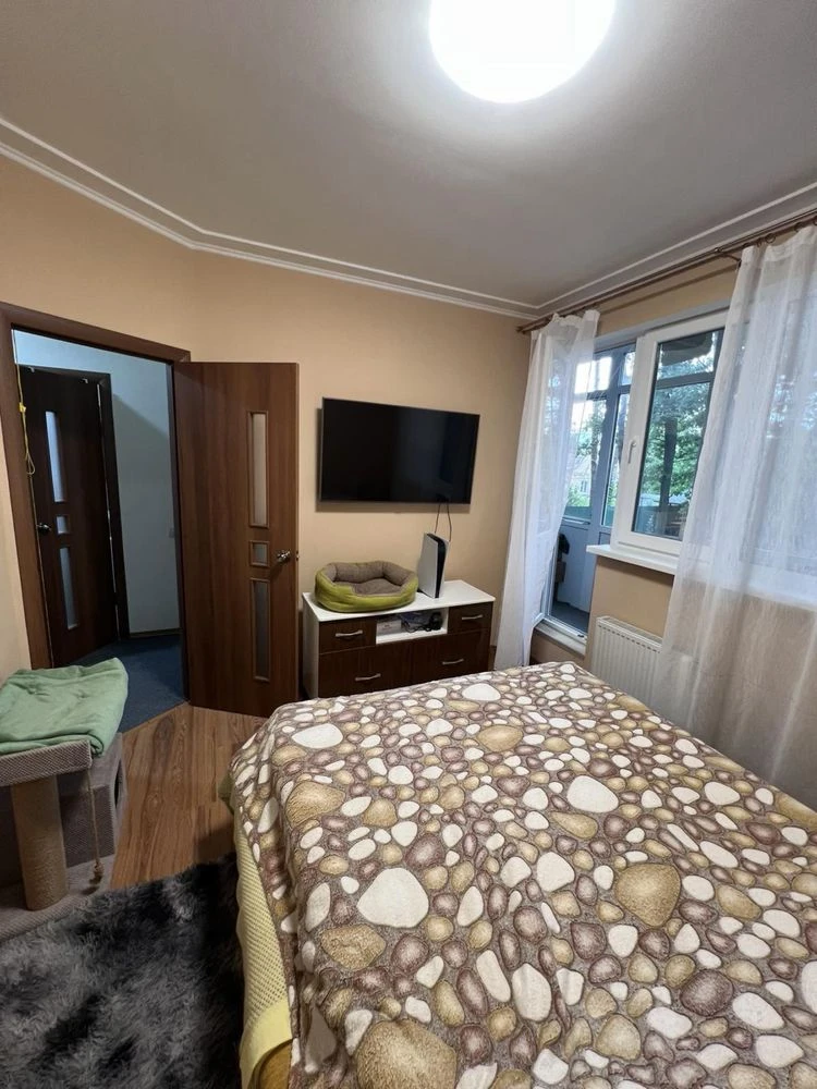 For Sale: 2 rooms with renovation! Urgent
