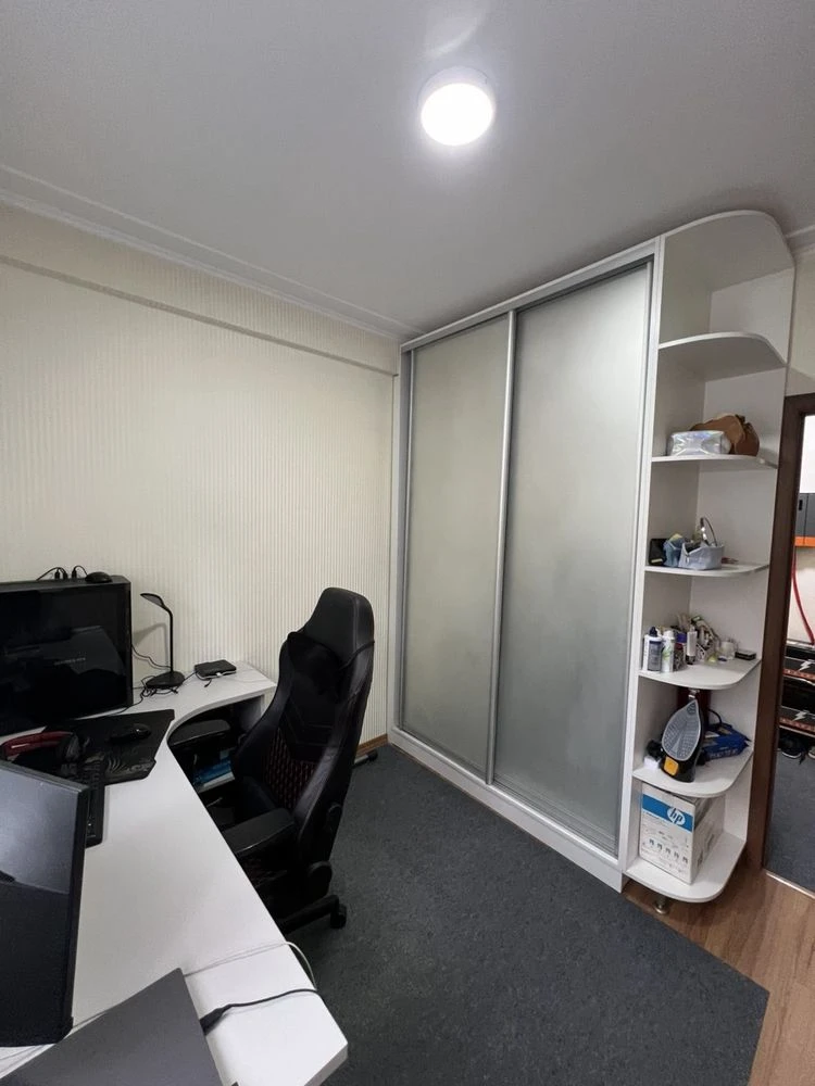 For Sale: 2 rooms with renovation! Urgent