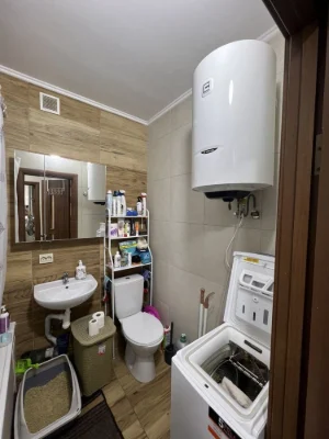 For Sale: 2 rooms with renovation! Urgent