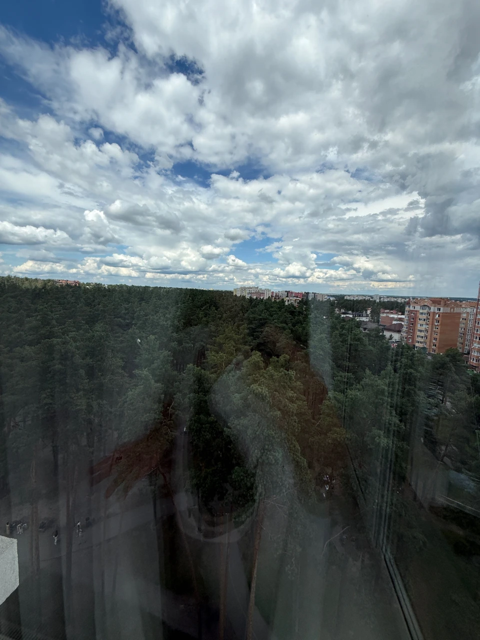 Announcement of a new Euro 3-room apartment with designer renovation in Bizn