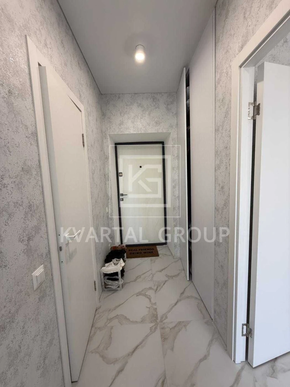 Amazing one-bedroom apartment renovated in the center of Irpin.