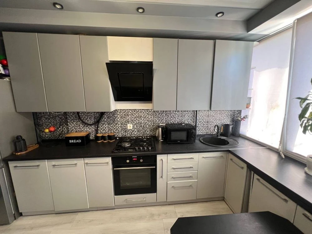 Fully furnished 2-bedroom apartment with renovation in Irpin. Gas!
