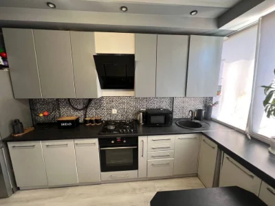 Fully furnished 2-bedroom apartment with renovation in Irpin. Gas!
