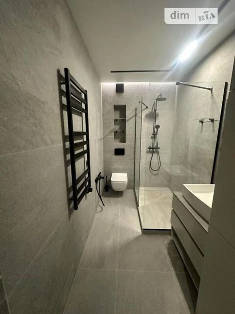 Sale of 1-room apartment 64.1 sq. m. on Beresteyskyi Avenue 65B •