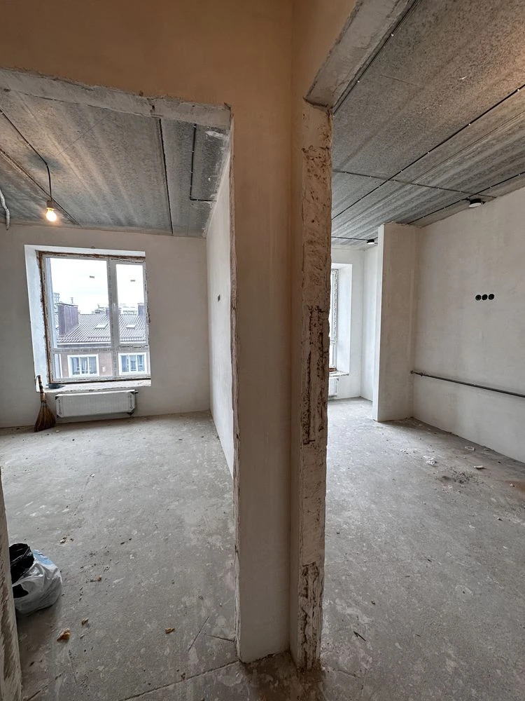 One-bedroom apartment with full furnishing. Yard with own