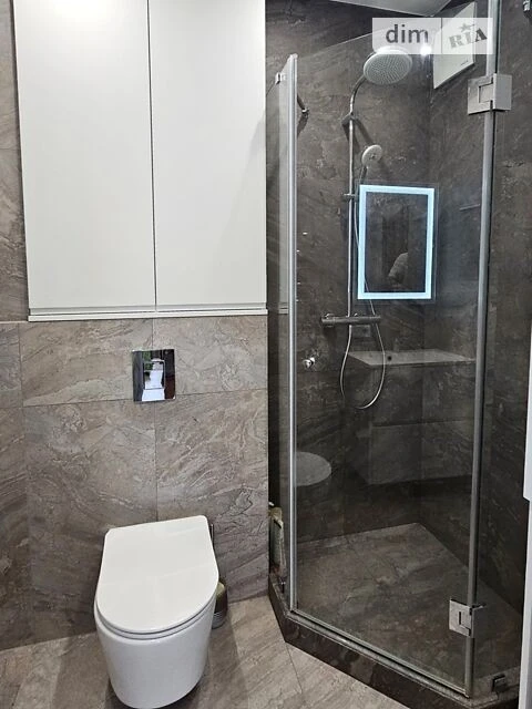 Продаж 2к квартири 40.8 кв. м на вул. Салютна 2 • ID 3461132