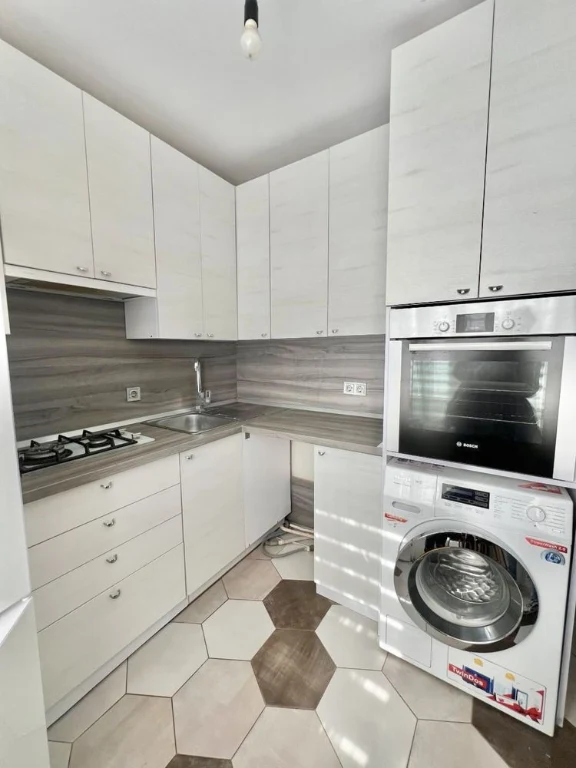 One-bedroom apartment with renovation and gas, Irpin, 2% tax, Certificate
