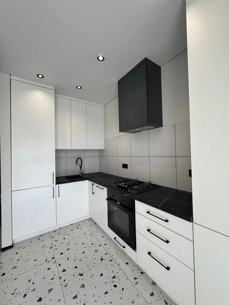 ЖК Синергія Сіті, 40 м², якісний ремонт, все залишається, інд