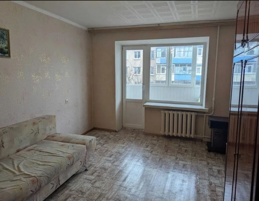 Hg8 Selling a 3-room apartment in the Kholodnogorsk district