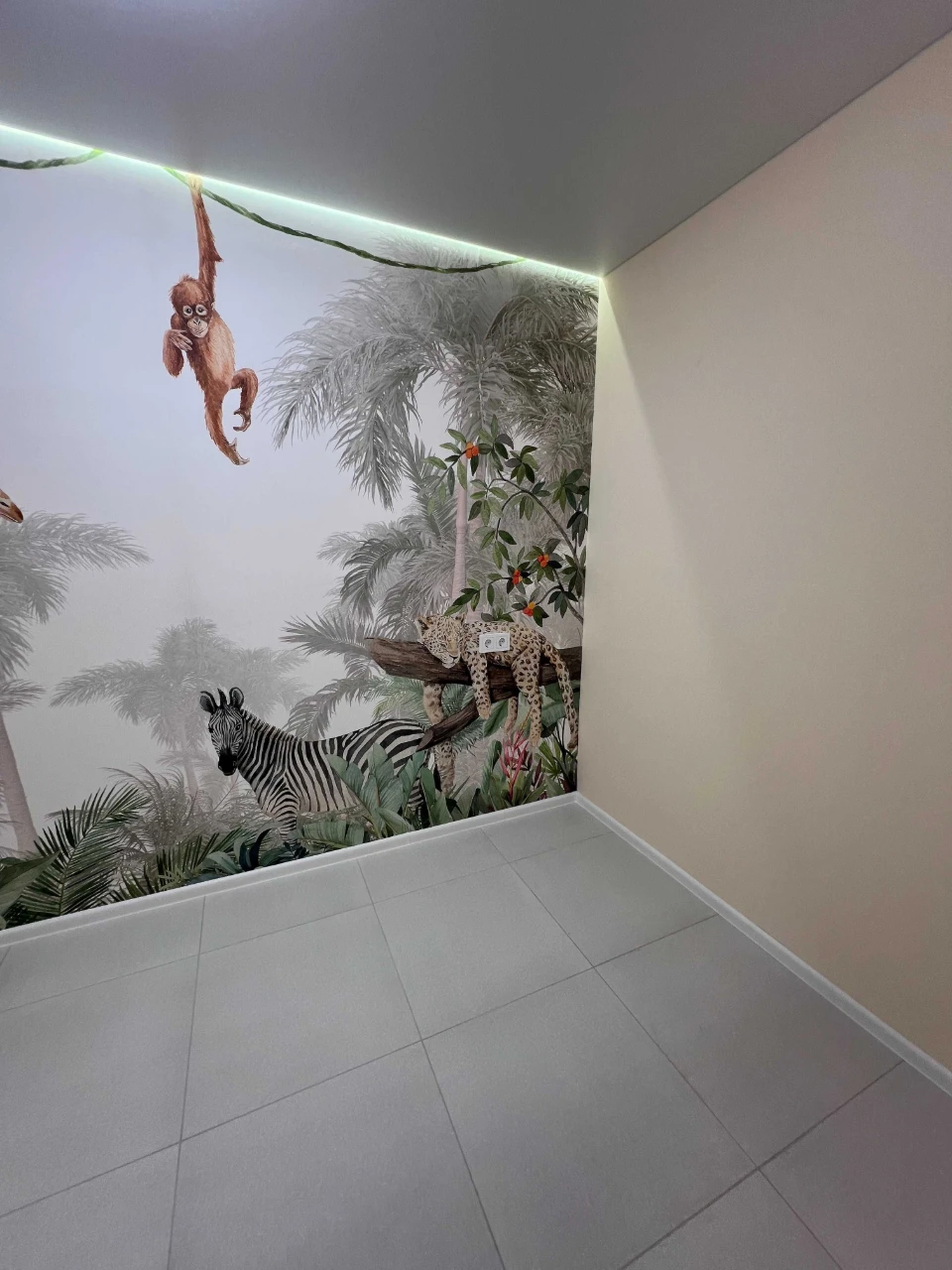 Urgent! Great price for apartment with new renovation!