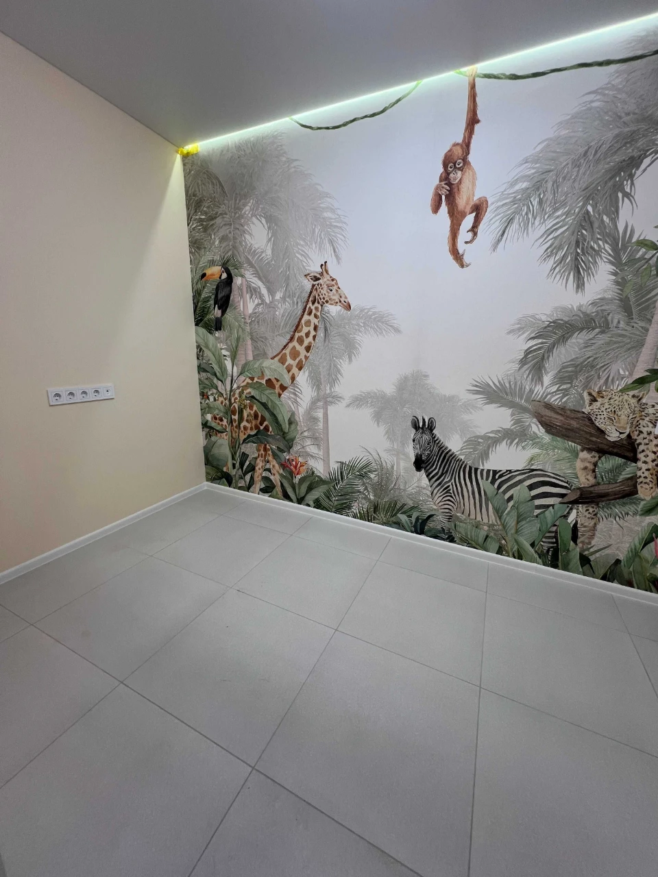 Urgent! Great price for apartment with new renovation!