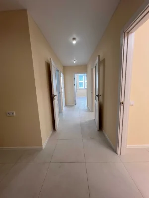 Urgent! Great price for apartment with new renovation!